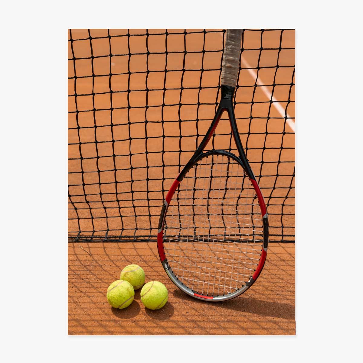 Póster de raquetas y pelotas de tenis